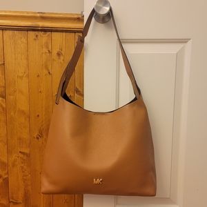 NWOT Michael kors hobo bag